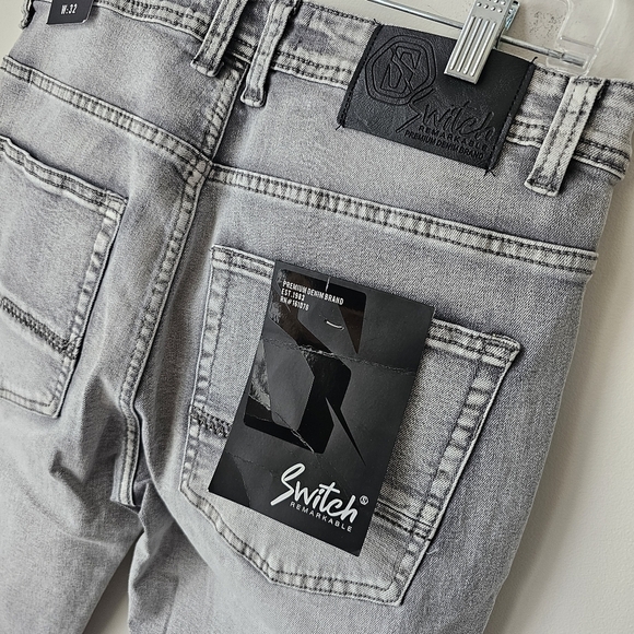 Skinny Fit Men's Gray Shorts with Stretch Size 32 - Picture 12 of 14